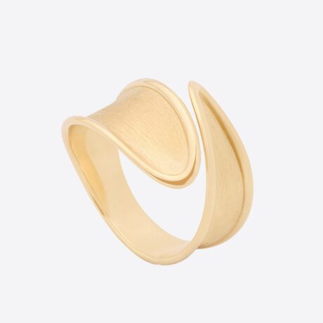 Anillo Marco Bicego colección Lunaria Twist en oro amarillo. Medida: 55. Oro: 5.98g.