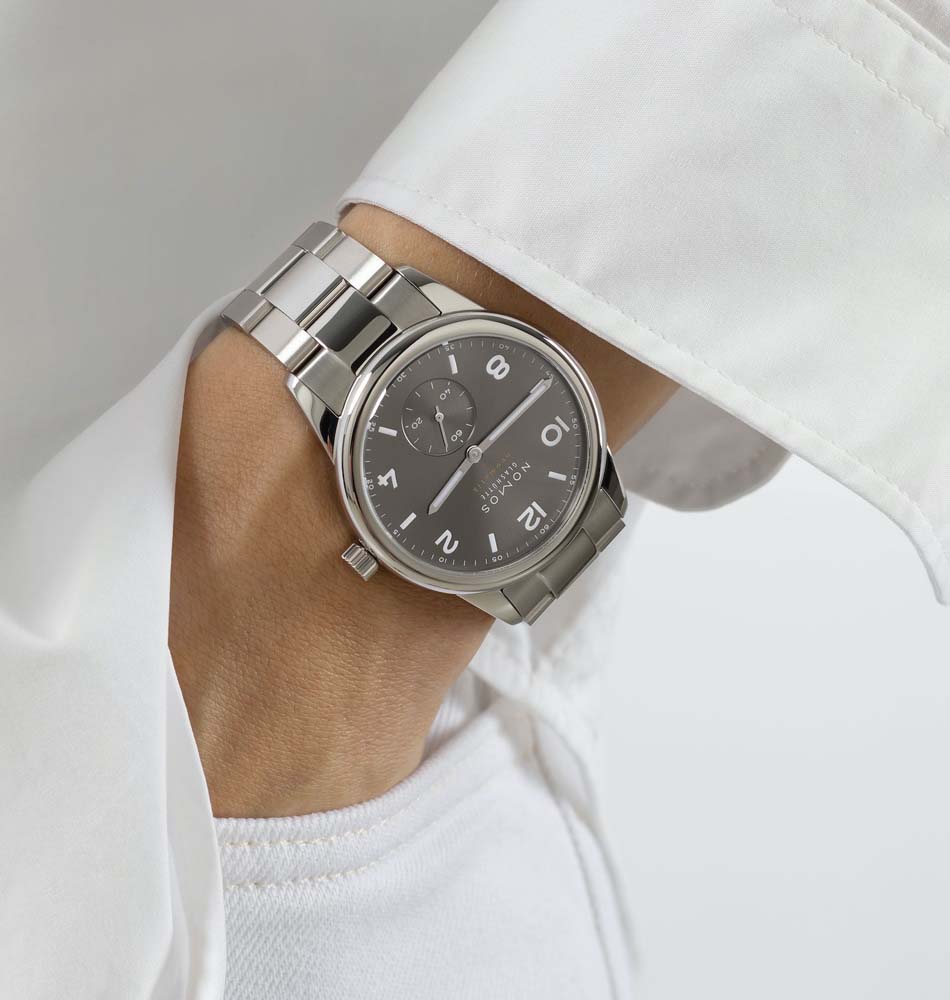 NOMOS CLUB SPORT NEOMATIK SMOKE 39MM Ref. 764 - Imagen 3