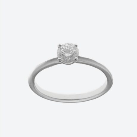 Anillo solitario Rafael Torres colección Minimal con brillante de 0.48ct, color F, pureza VVS1, en oro blanco ( en oro blanco 3.34g)