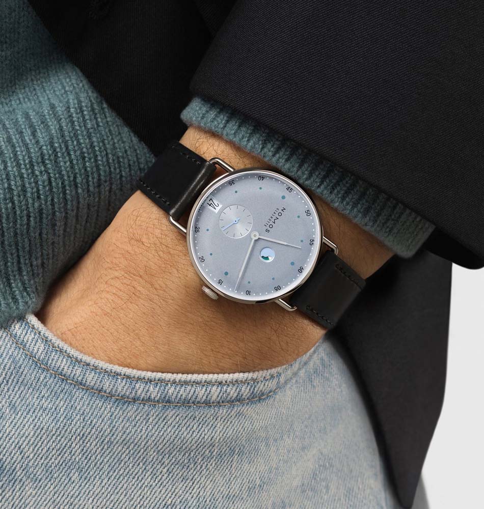 NOMOS METRO NEOMATIK FECHA RESERVA DE MARCHA AZUL GLACIAR Ref. 1121 - Imagen 3